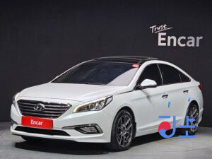 Hyundai Sonata white - KMHE341CBGA247585