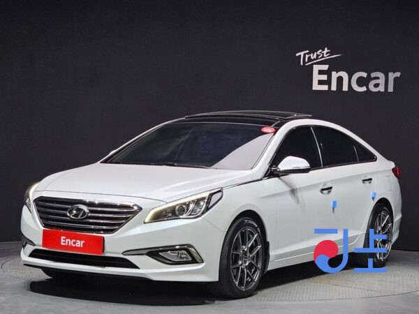 Hyundai Sonata white - KMHE341CBGA247585