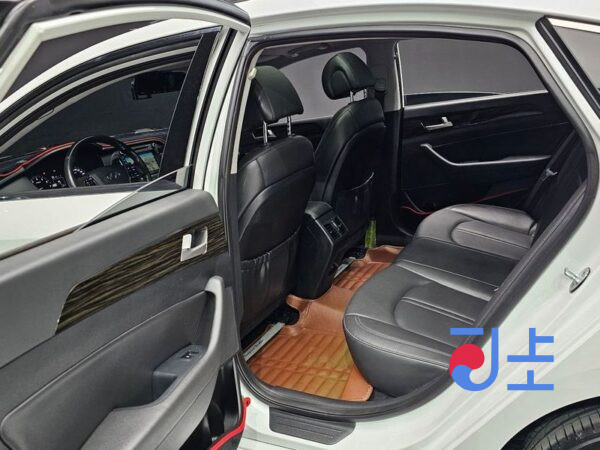 Hyundai Sonata white - KMHE341CBGA247585 - Image 12