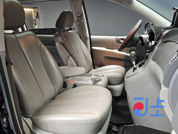 Kia Carnival black - KNHMD376BCS494686 - Image 10