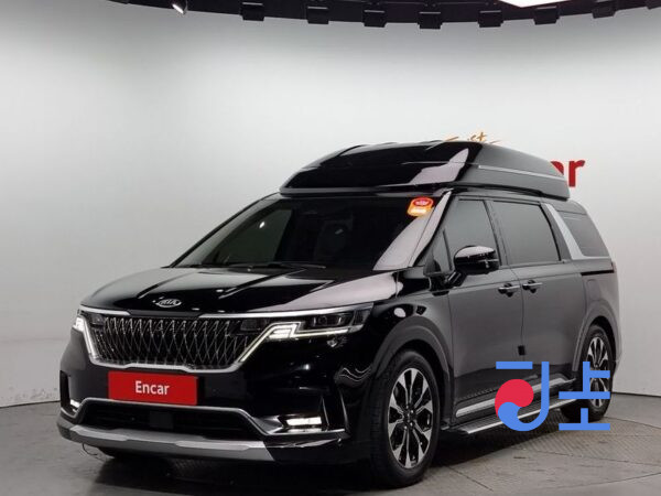Kia Carnival black - KNANE813BMS070035
