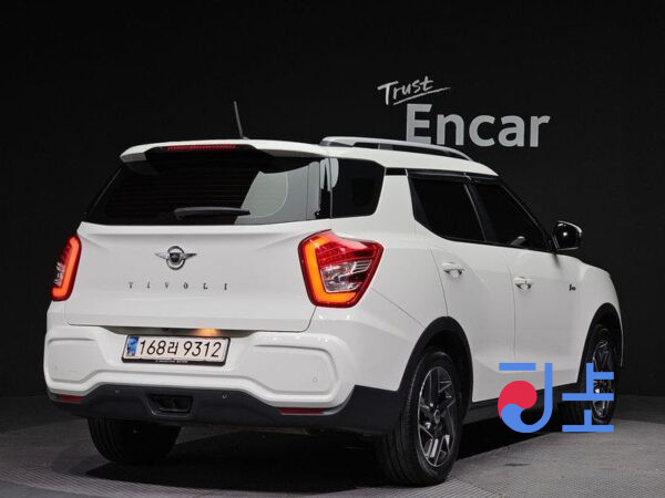 SsangYong Tivoli white - KPBXL3AT1MP358082 - Image 2