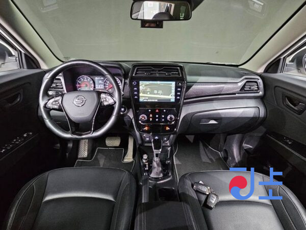 SsangYong Tivoli white - KPBXL3AT1MP358082 - Image 7