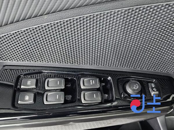 SsangYong Tivoli white - KPBXL3AT1MP358082 - Image 12
