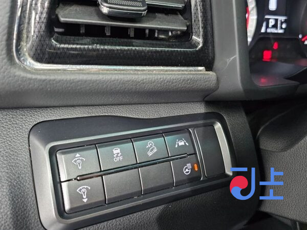 SsangYong Tivoli white - KPBXL3AT1MP358082 - Image 13