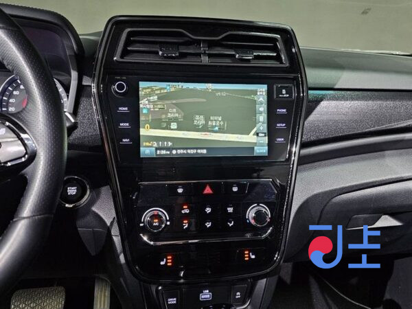 SsangYong Tivoli white - KPBXL3AT1MP358082 - Image 16