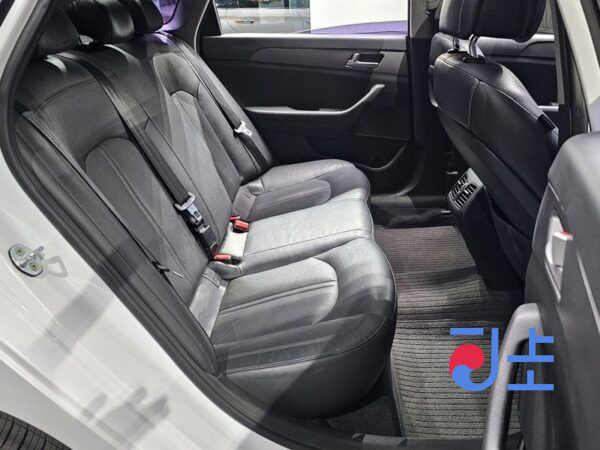 Hyundai Sonata white - KMHE341DBFA130869 - Image 12