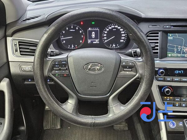 Hyundai Sonata white - KMHE341DBFA130869 - Image 13