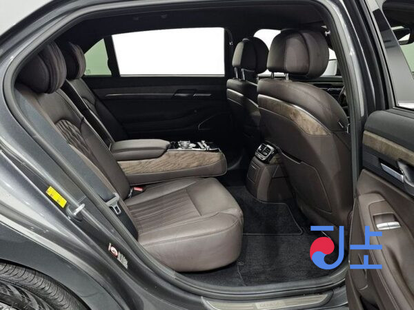 Genesis G90 grey - KMHG241ADLU077926 - Image 12