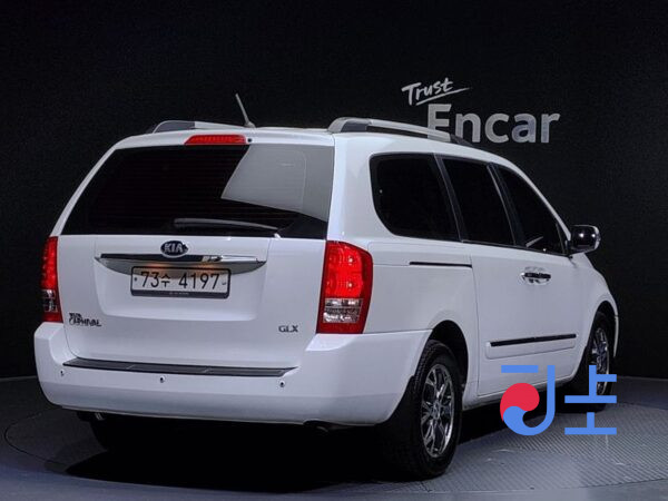 Kia Carnival white - KNHMD376BDS547108 - Image 2