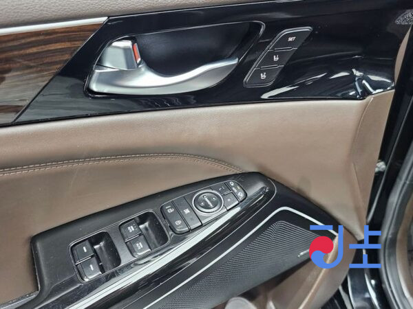 Kia K7 black - KNALC411BJA128634 - Image 13