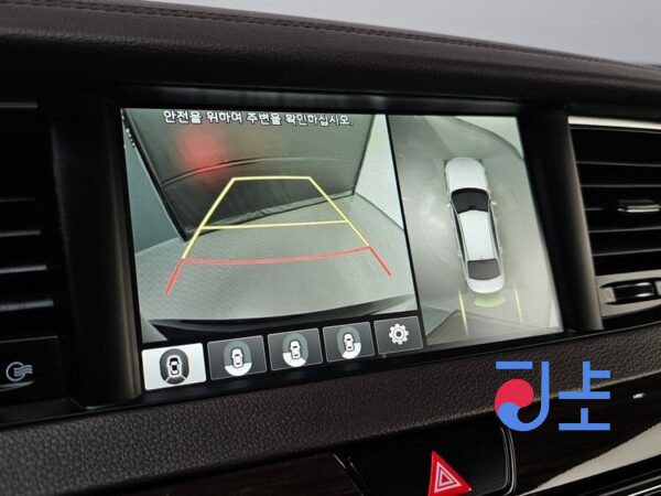 Kia K7 black - KNALC411BJA128634 - Image 17