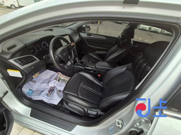 Hyundai Sonata silver - KMHE241CBGA187224 - Image 10