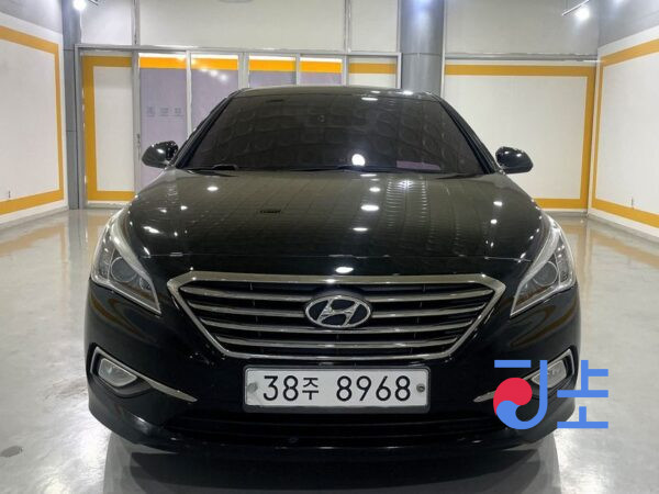 Hyundai Sonata black - KMHE341DBFA009055 - Image 2
