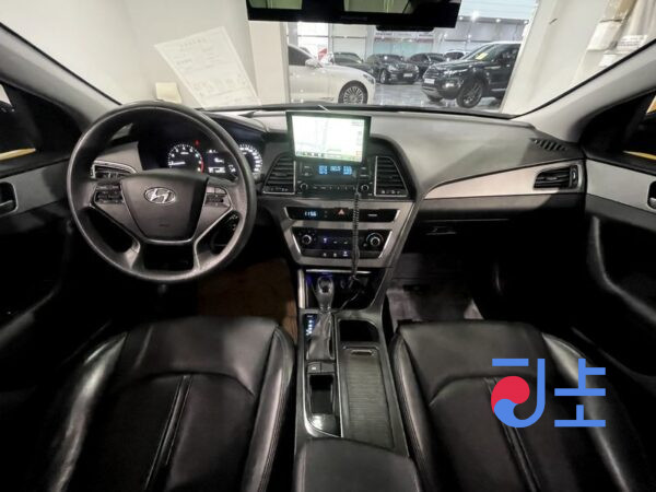 Hyundai Sonata black - KMHE341DBFA009055 - Image 9