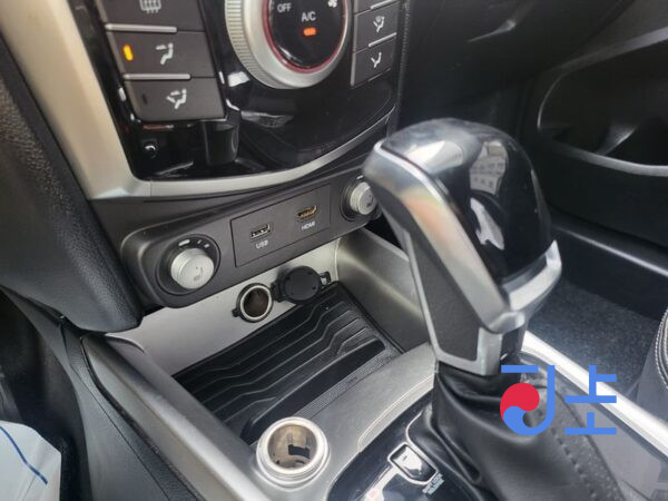 SsangYong Tivoli blue - KPBXH3AR1KP302548 - Image 13