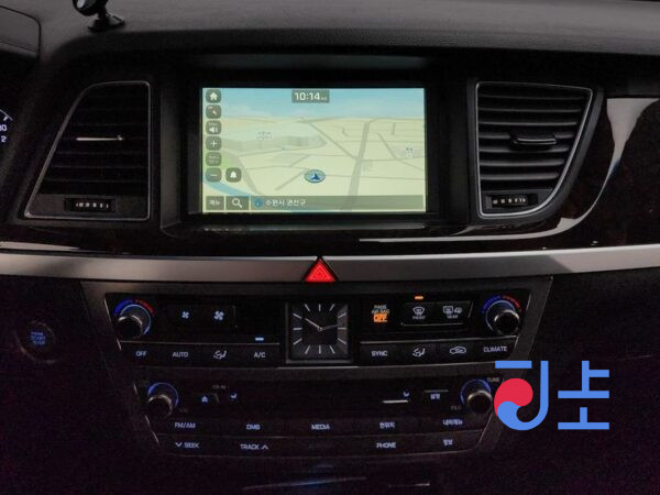 Hyundai Genesis black - KMHGL41DBGU119054 - Image 15