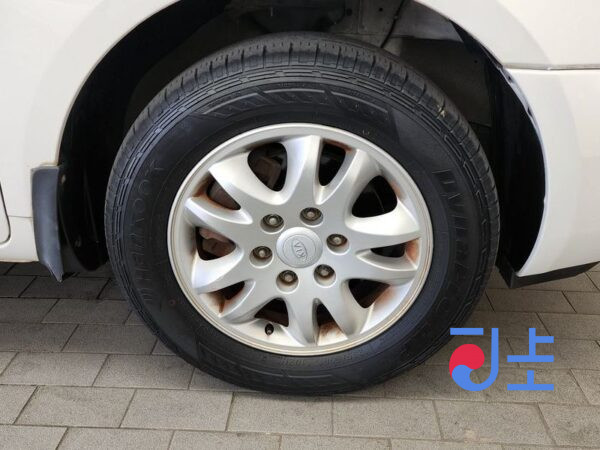 Kia Carnival white - KNHMD376BBS425843 - Image 5