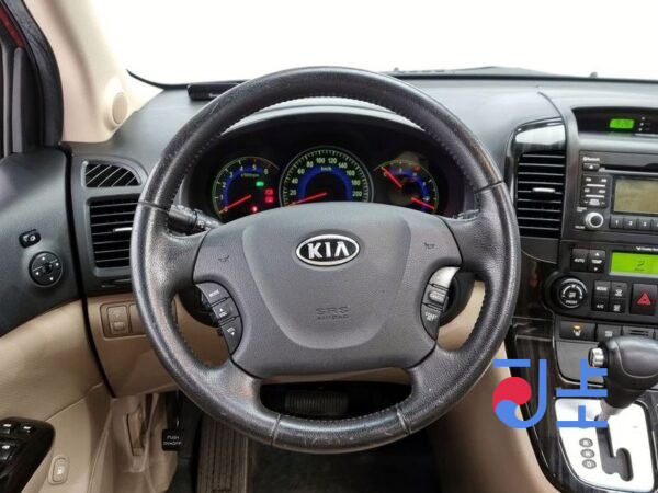 Kia Carnival red - KNAMN816BBS446997 - Image 13