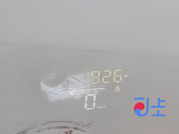 Kia Carnival red - KNAMN816BBS446997 - Image 20