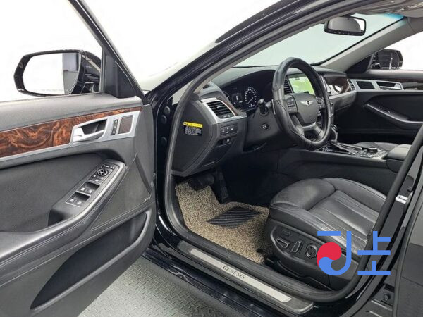 Hyundai Genesis black - KMHGM41DDEU009056 - Image 10