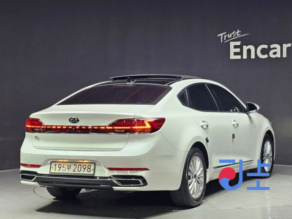 Kia K7 white - KNALB418BLA211680 - Image 2