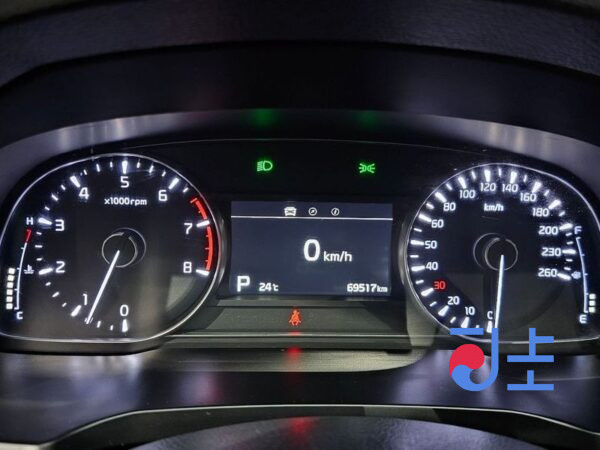 Kia K7 white - KNALB418BLA211680 - Image 8
