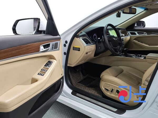 Hyundai Genesis white - KMHGM41DDFU055765 - Image 10