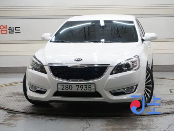 Kia K7 white - KNALM415BCA088439