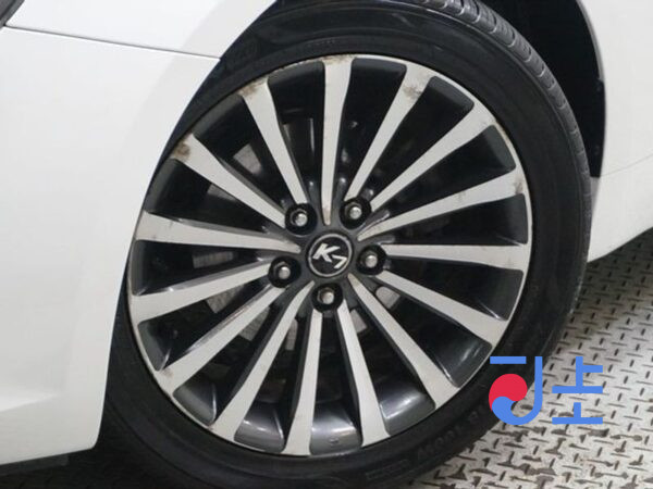 Kia K7 white - KNALM415BCA088439 - Image 5