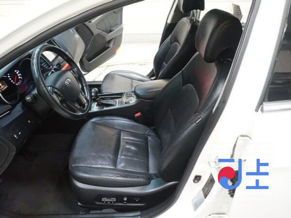 Kia K7 white - KNALM415BCA088439 - Image 10