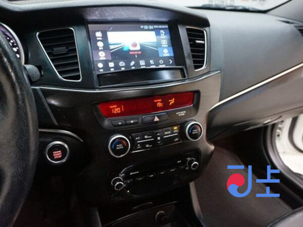 Kia K7 white - KNALM415BCA088439 - Image 13