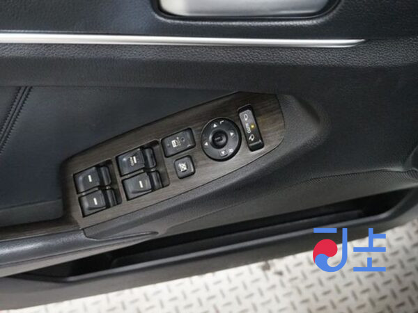 Kia K7 white - KNALM415BCA088439 - Image 16