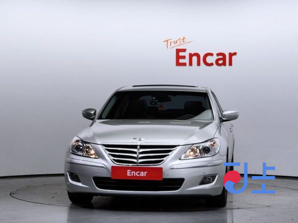 Hyundai Genesis silver - KMHGB41AP9U045455 - Image 3