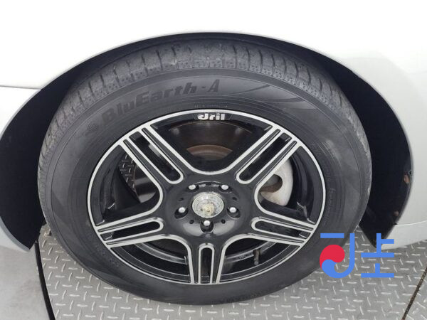 Hyundai Genesis silver - KMHGB41AP9U045455 - Image 5
