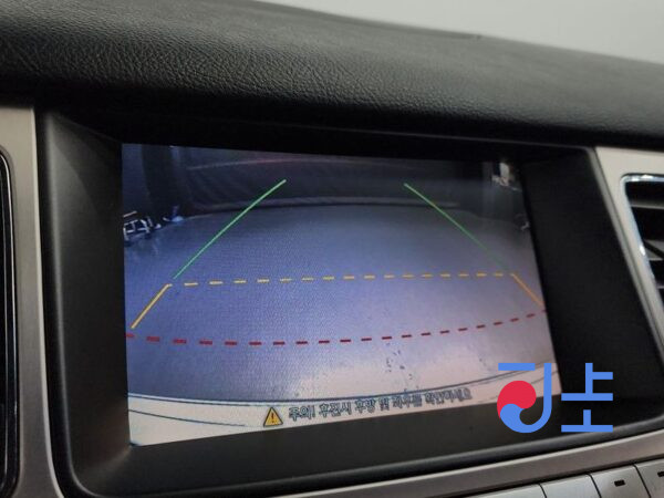Hyundai Genesis silver - KMHGB41AP9U045455 - Image 16