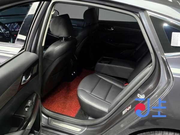 Kia K7 grey - KNALC41BBLA202902 - Image 12