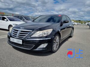 Hyundai Genesis black - KMHGA41BBDU224252