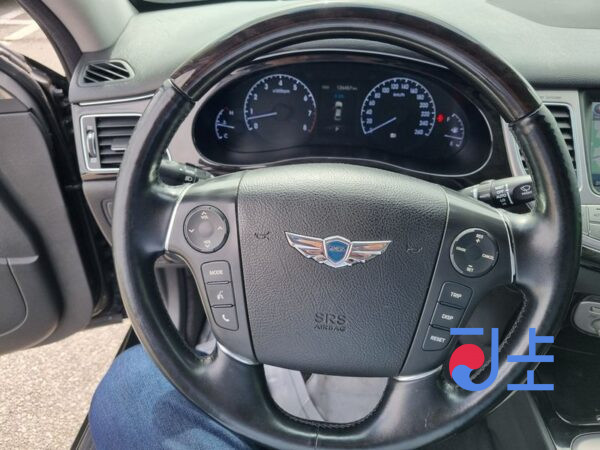 Hyundai Genesis black - KMHGA41BBDU224252 - Image 13