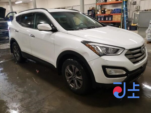 2016 Hyundai Santa Fe White - KMHSW81XDHU727247 - Image 5