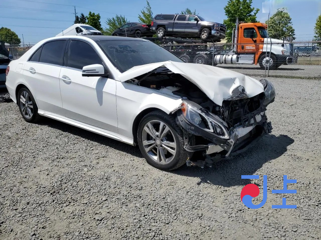 2014 Mercedes-Benz E300 White — WDDHF5FB9FB123533 - Image 5