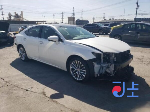 2017 Lexus ES300H White — JTHBW1GG4H2163233 - Image 5
