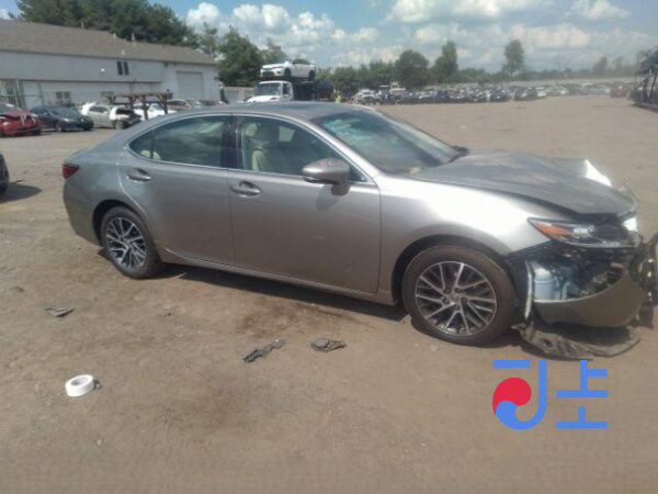 2017 Lexus ES300H Gold — JTHBW1GG7H2149584 - Image 5