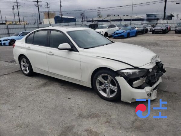2014 BMW 320d xDrive White — WBA3D510XEF705371 - Image 5