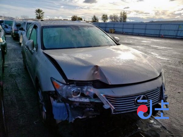 2015 Lexus ES300H Gold — JTHBW1GG8F2097606 - Image 5