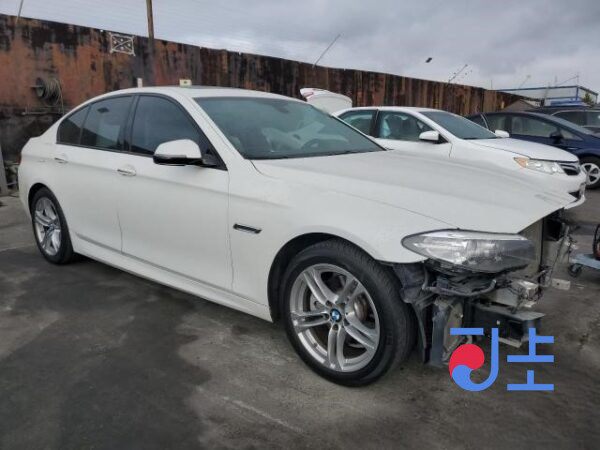 2014 BMW 5-Series 520d White — WBA5C3105ED948842 - Image 5