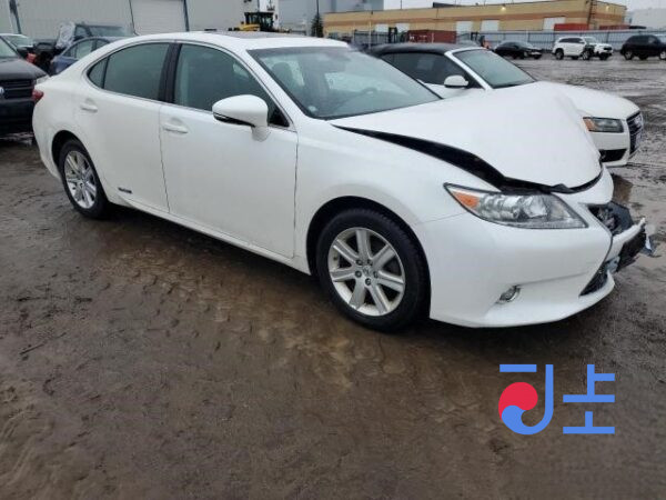 2014 Lexus ES300H White — JTHBW1GG2E2065619 - Image 5