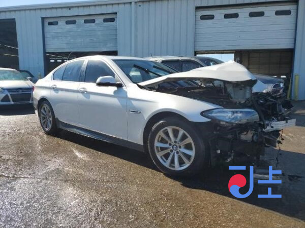 2015 BMW 5-Series 520d White — WBA5E5107FG056047 - Image 5
