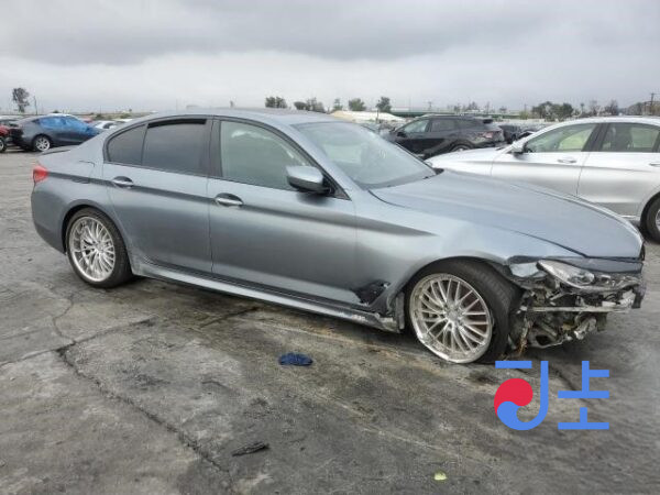 2017 BMW 5-Series 520d xDrive Blue — WBAJC510XJWB84188 - Image 5