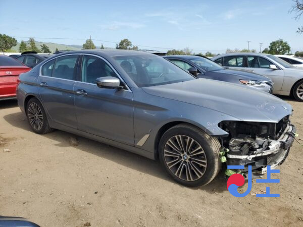 2017 BMW 5-Series 520d xDrive Gray — WBAJC5106HG859052 - Image 5